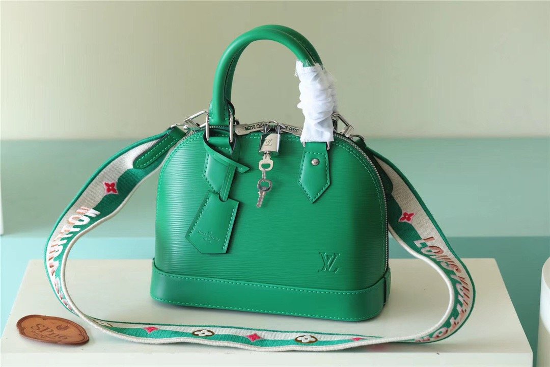 LV Alma BB Epi Green For Women, Shoulder And Crossbody Bags