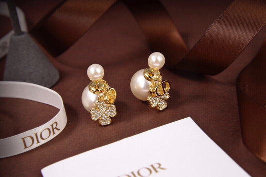 EN - Lux Earring Dir 058