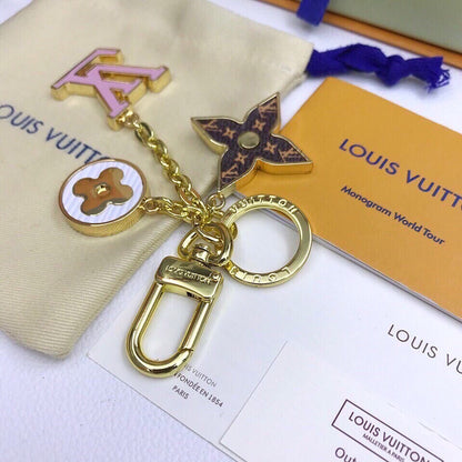 EN - Lux Keychains LUV 016