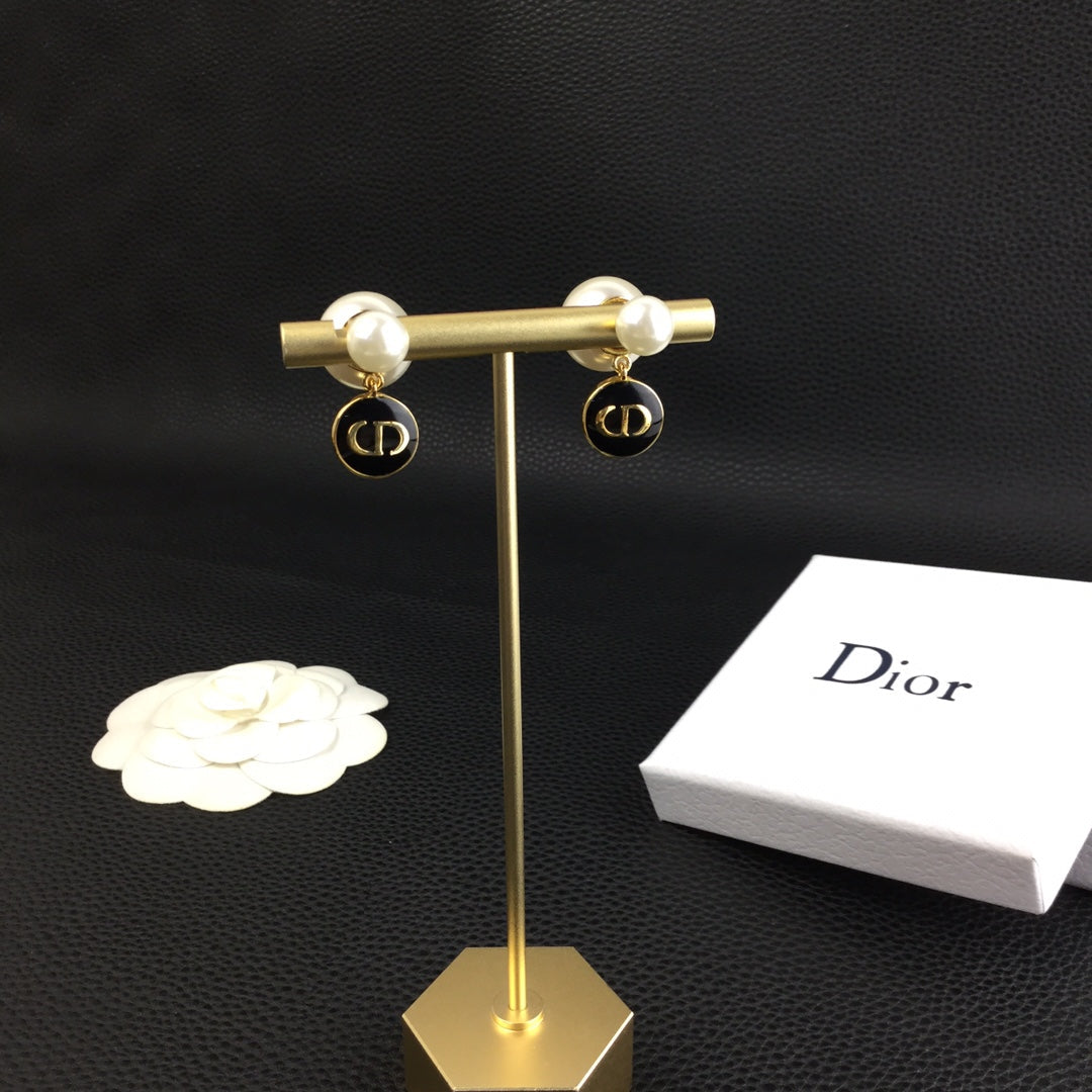 EN - Lux Earring Dir 007