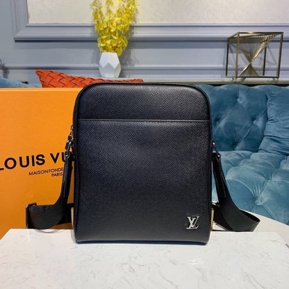 LV Alex Messenger BB Taiga Black For Men, Bags, Shoulder And Crossbody Bags 9.8in/25cm LV M30265