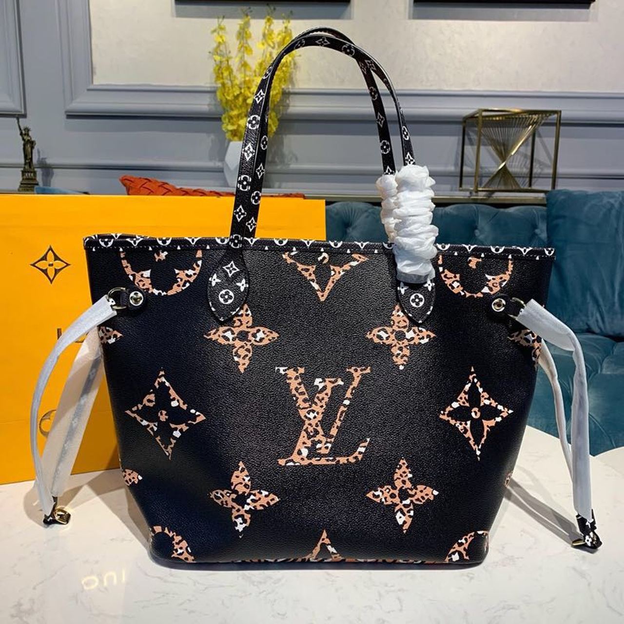 LV Neverfull MM Tote Bag Monogram Jungle Canvas Black For Women,  Shoulder Bags 12.2in/31cm LV M44676