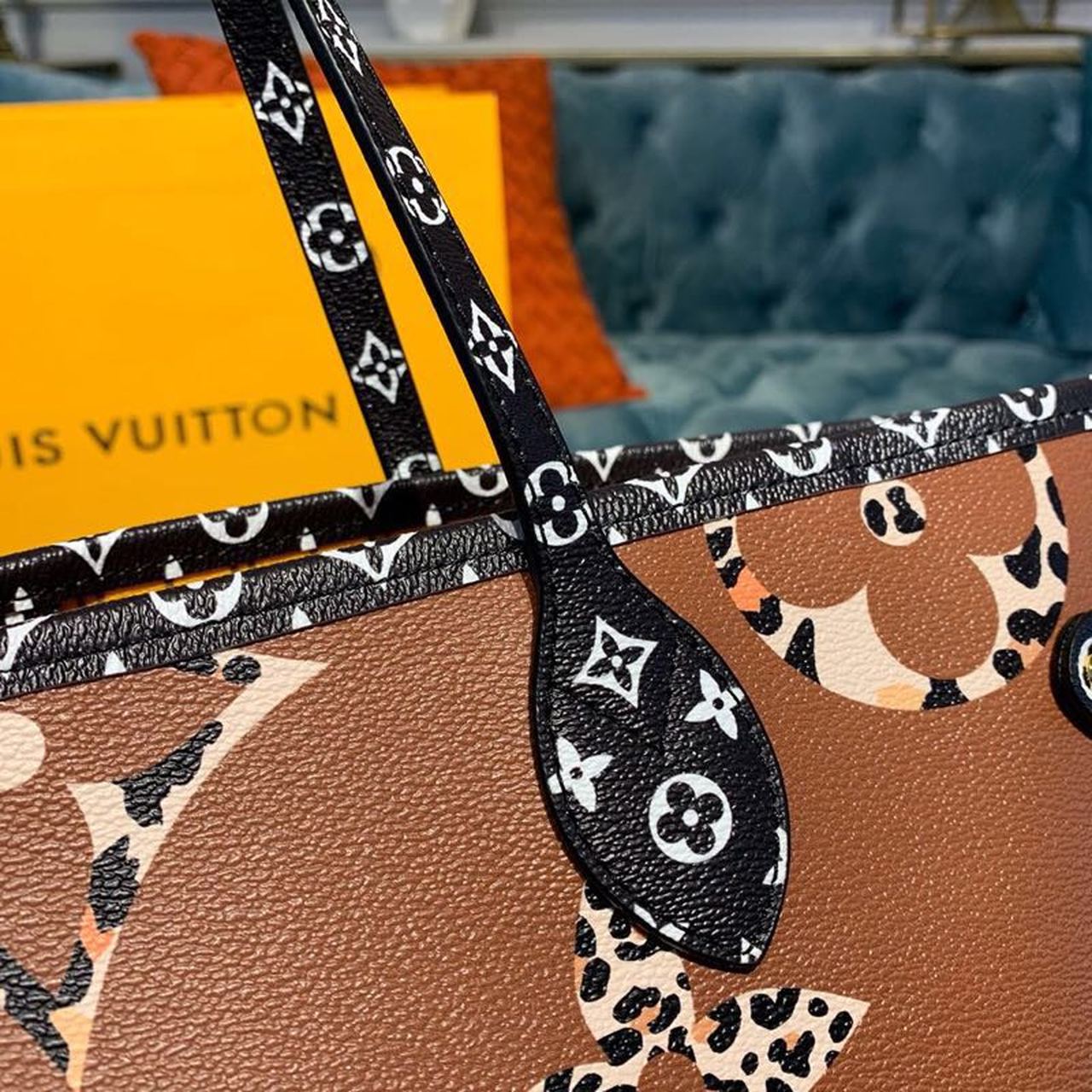 LV Neverfull MM Tote Bag Monogram Jungle Canvas Black For Women,  Shoulder Bags 12.2in/31cm LV M44676