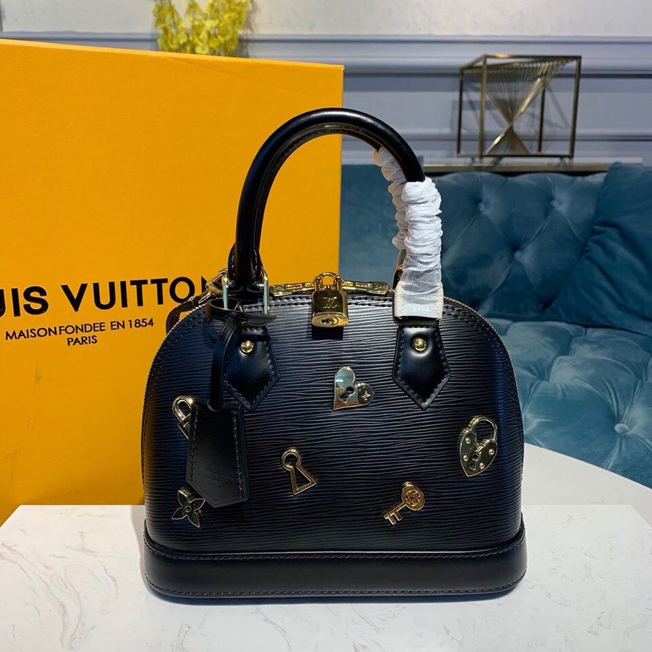 LV Alma BB Epi Black For Women,  Shoulder And Crossbody Bags 9.2in/23.5cm LV M52884