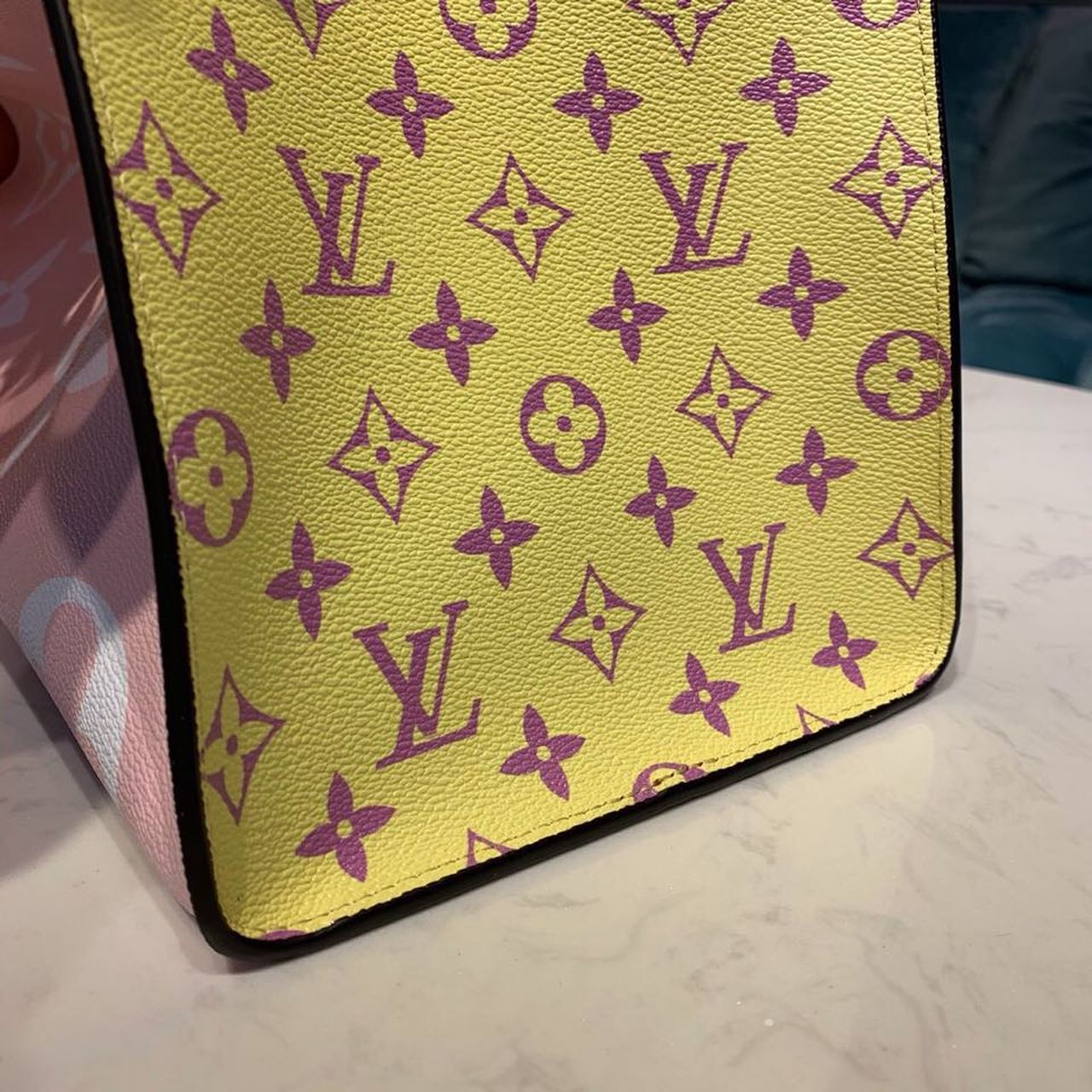 LV OnTheGo GM Tote Bag Monogram Giant Canvas Red/Pink/Yellow For Women,  Shoulder Bags 16.3in/41.5cm LV M44569