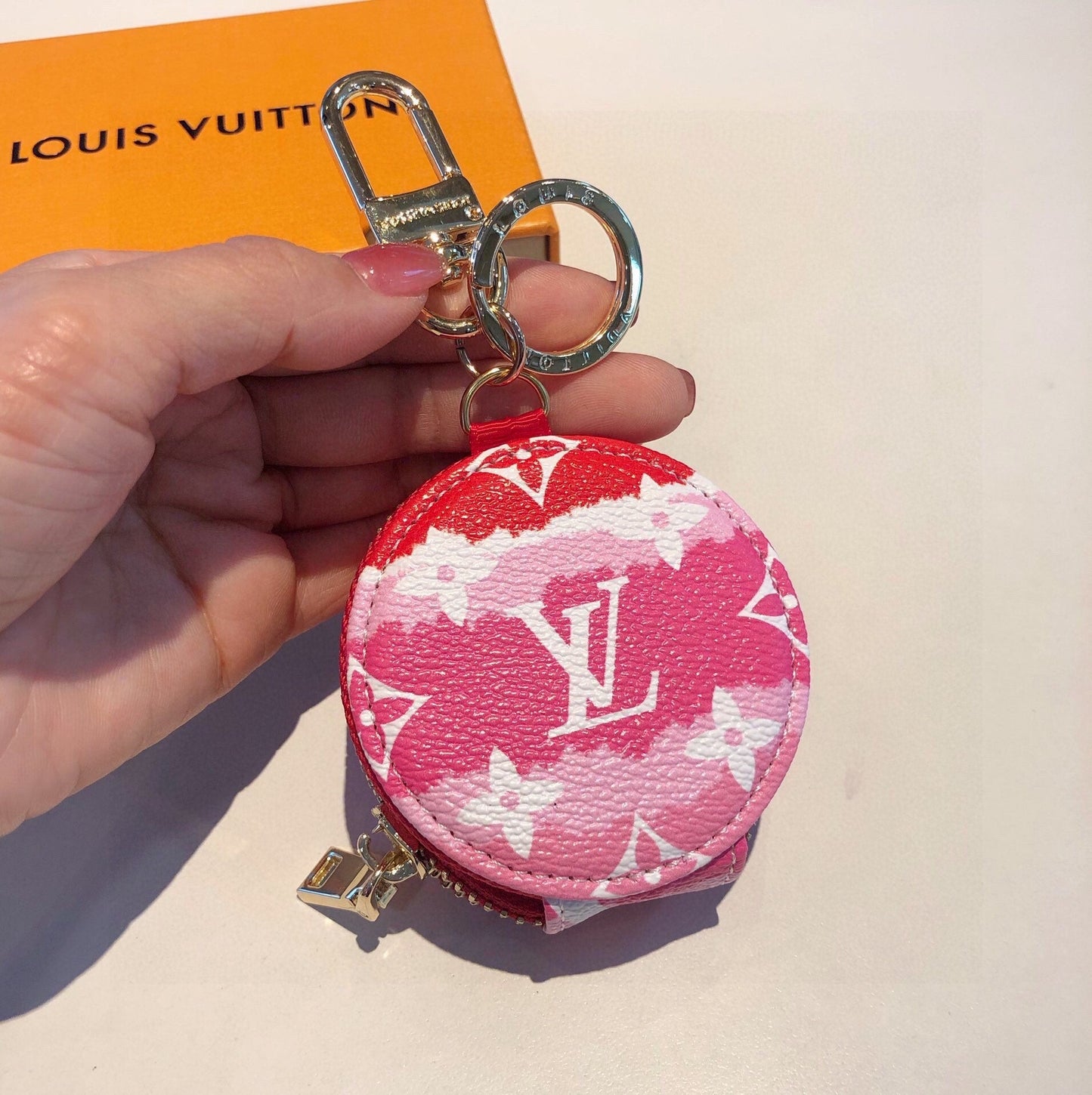 EN - Lux Keychains LUV 059