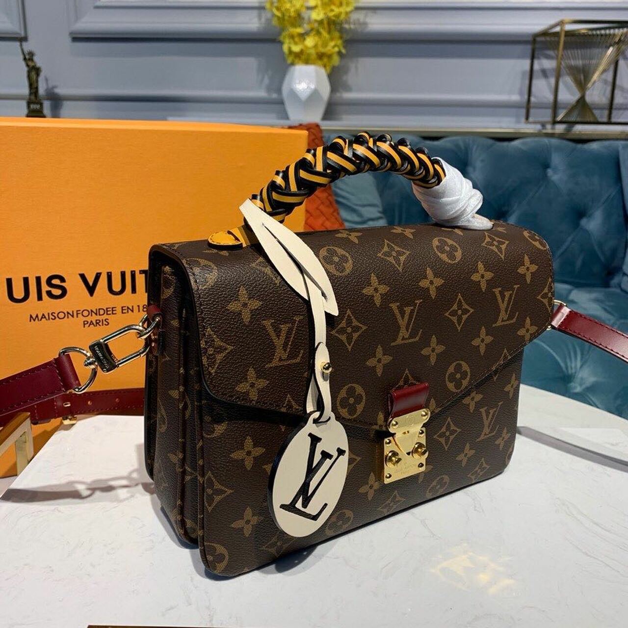 LV Pochette Métis Monogram Canvas For Women,  Shoulder Bags 9.7in/24cm LV M44668