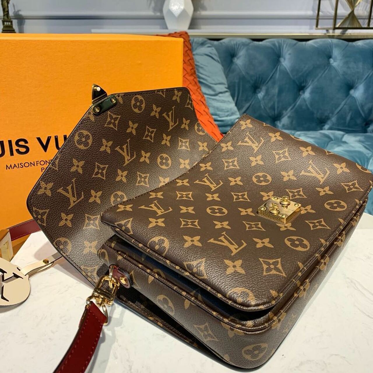 LV Pochette Métis Monogram Canvas For Women,  Shoulder Bags 9.7in/24cm LV M44668