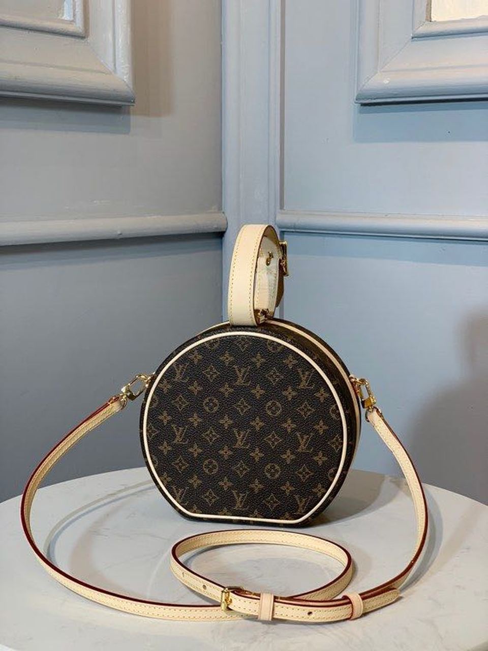 LV Petite Boite Chapeau Monogram Canvas For Women,  Shoulder And Crossbody Bags 6.9in/17.5cm LV M43514