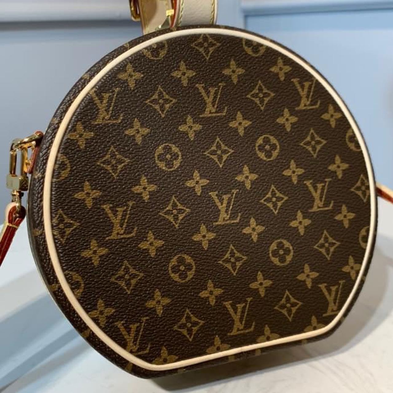 LV Petite Boite Chapeau Monogram Canvas For Women,  Shoulder And Crossbody Bags 6.9in/17.5cm LV M43514