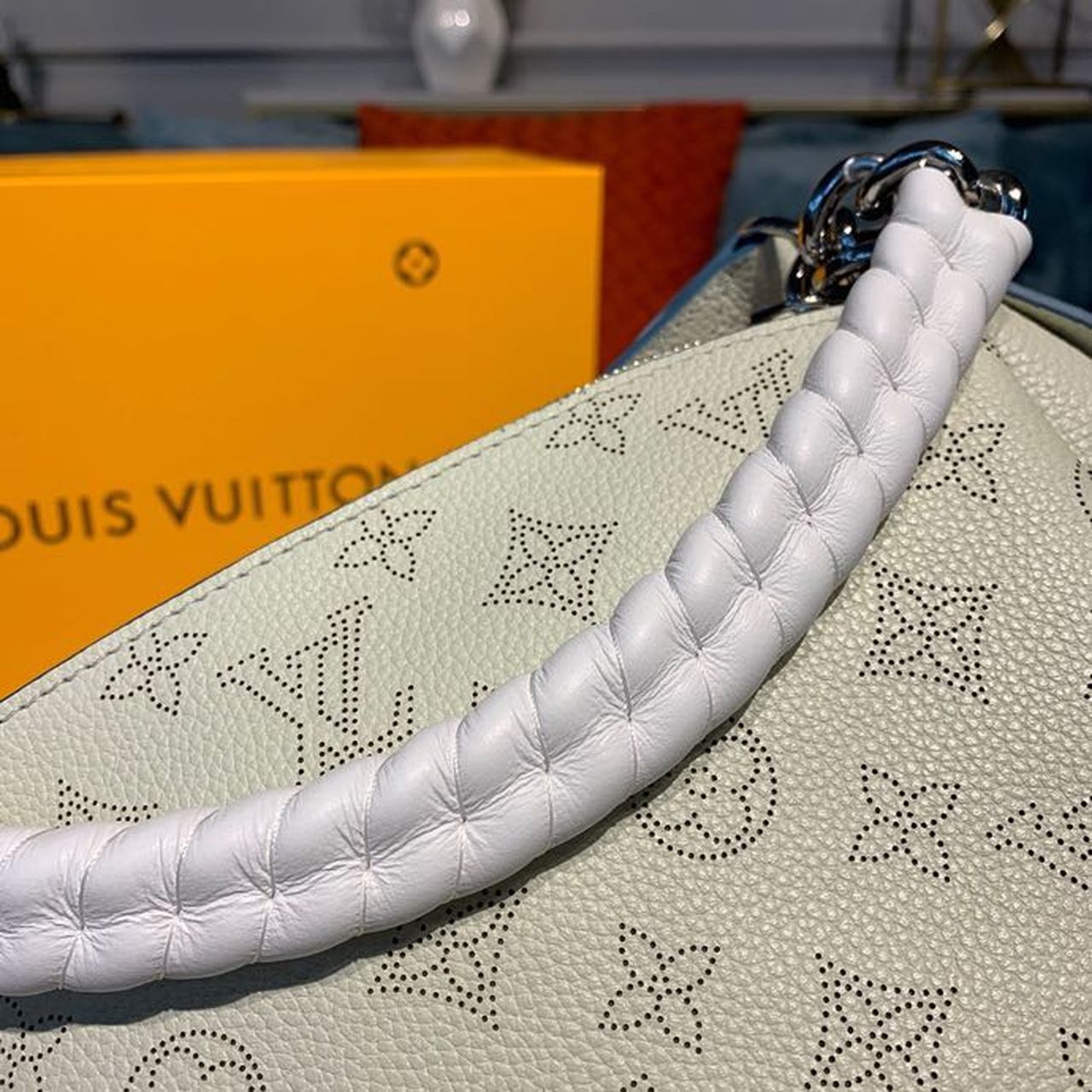 LV Beaubourg Hobo MM Ivory For Women,  Shoulder And Crossbody Bags 12.6in/32cm LV