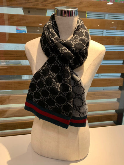 EN - Luxury GCI Scarf 007