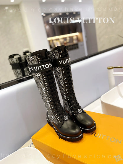 Premium  LUV BOOTS 030