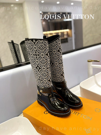 Premium  LUV BOOTS 027