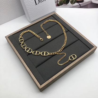 EN - Lux Necklace DIR007