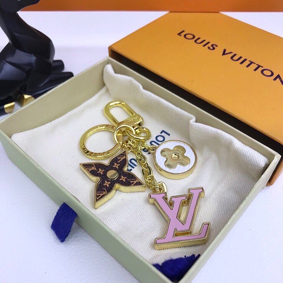 EN - Lux Keychains LUV 016