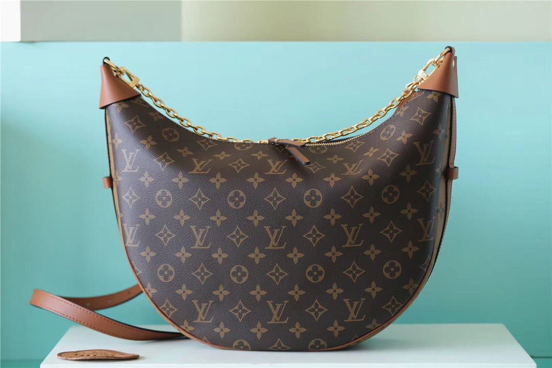 LV Loop Monogram Canvas By Nicolas Ghesquiere For Women,  Shoulder And Crossbody Bags 23cm/9.1in LV 