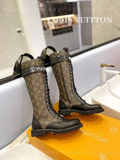 Premium  LUV BOOTS 032