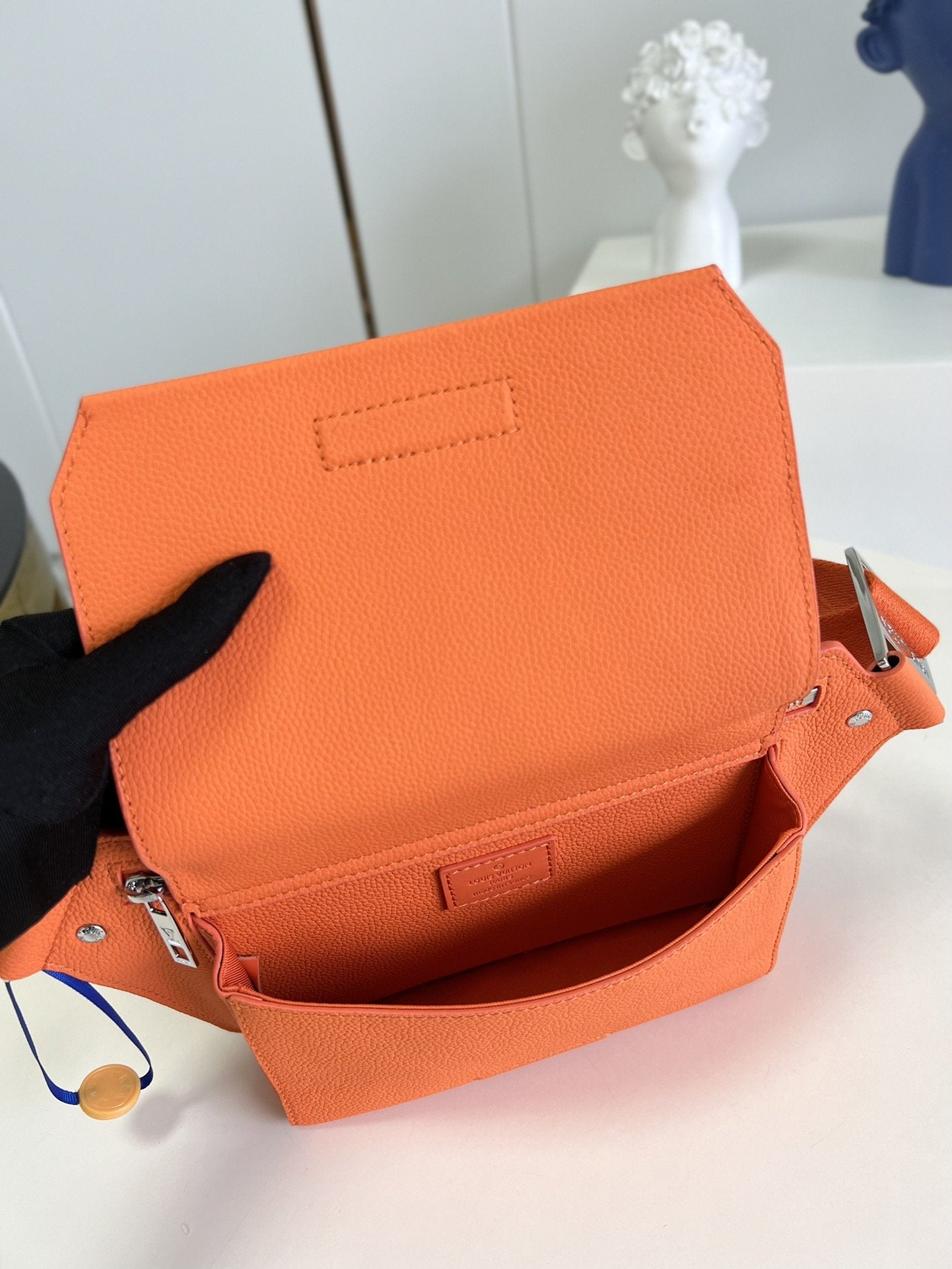 LV Aerogram Slingbag Orange For Men, Bags 30cm LV M59625