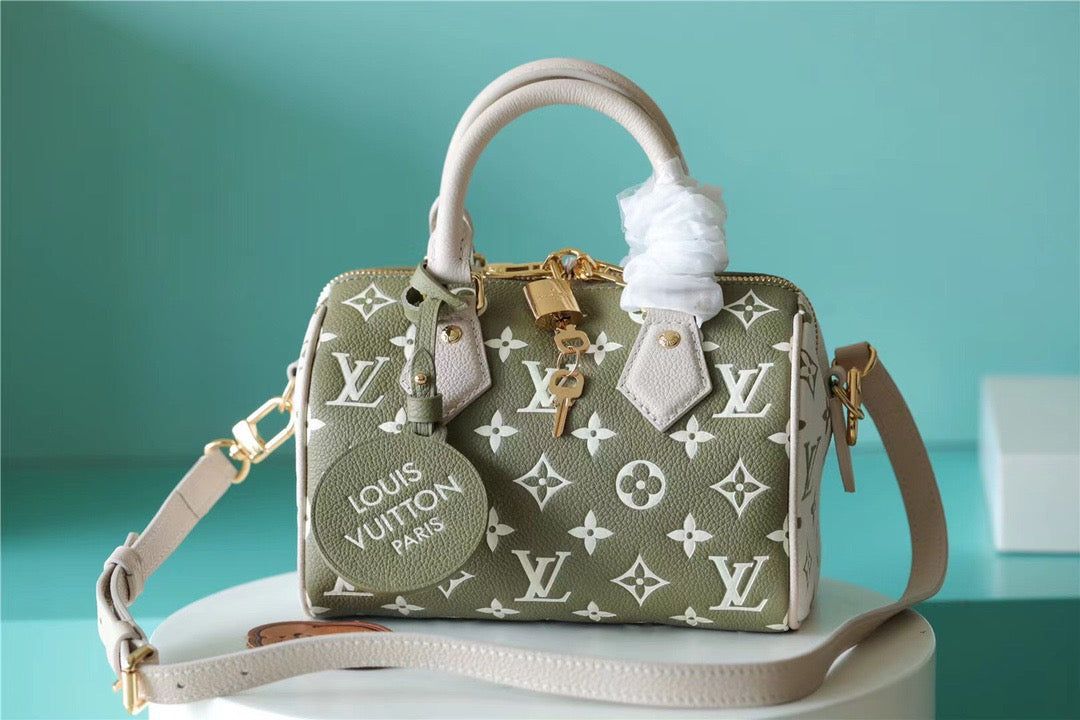 LV Speedy Bandouliere 20 PM Monogram Empreinte Khaki Green / Beige / CreamFor Women,  Shoulder And Crossbody Bags 20.5cm/8.1in LV M46118