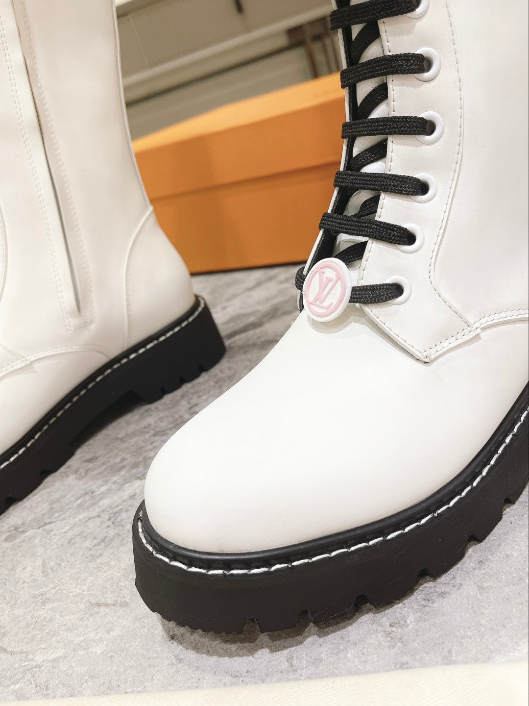 Premium  LUV BOOTS 041