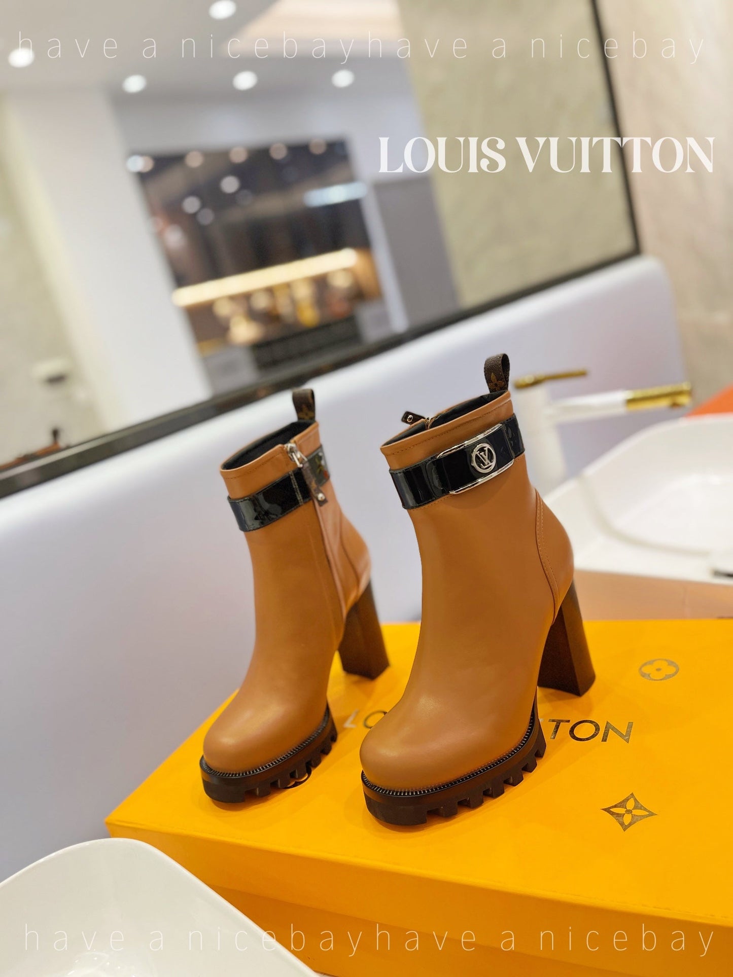 Premium  LUV BOOTS 035