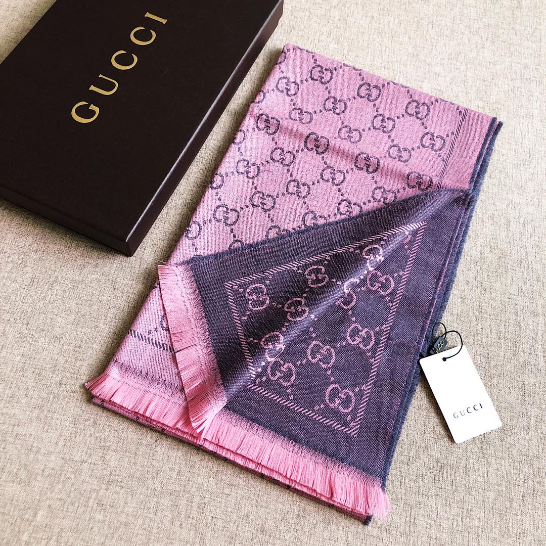 EN - Luxury GCI Scarf 010