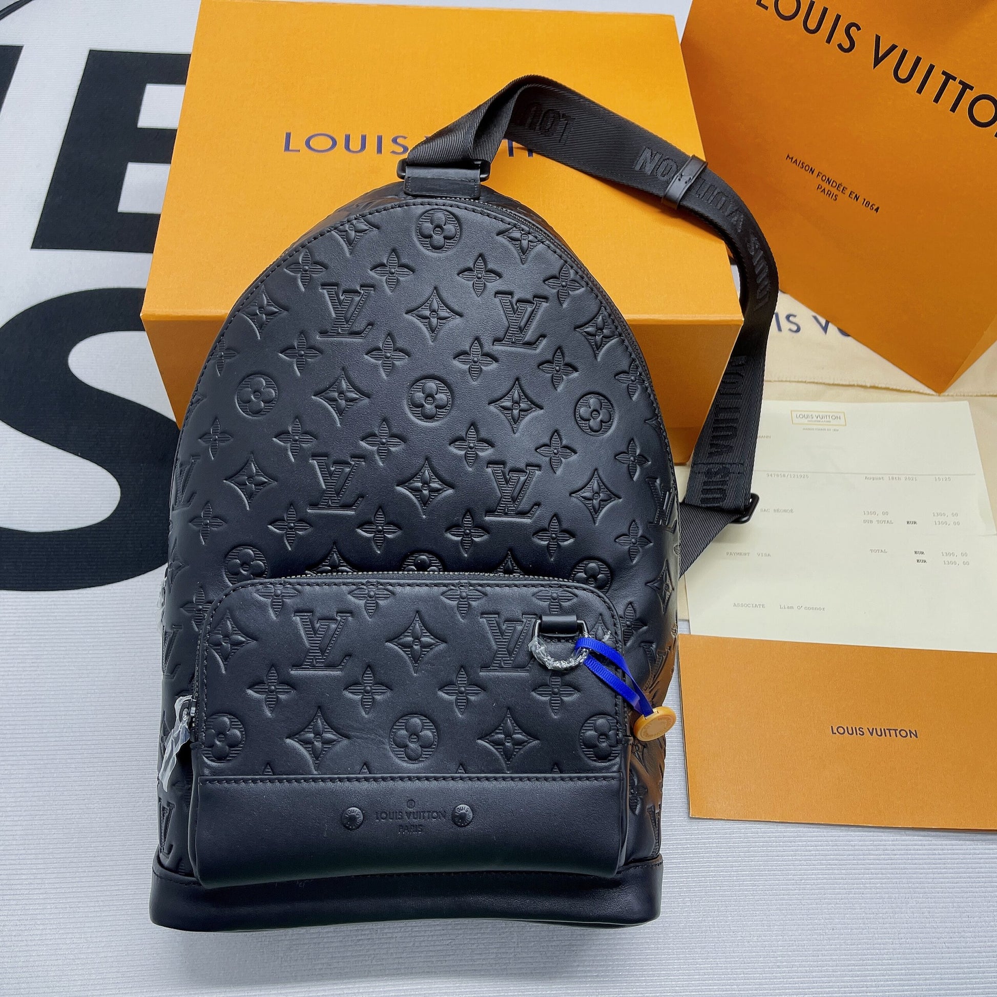 LV Racer Slingbag Monogram Shadow Black For Men, Backpacks 16.5in/42cm LV M46107