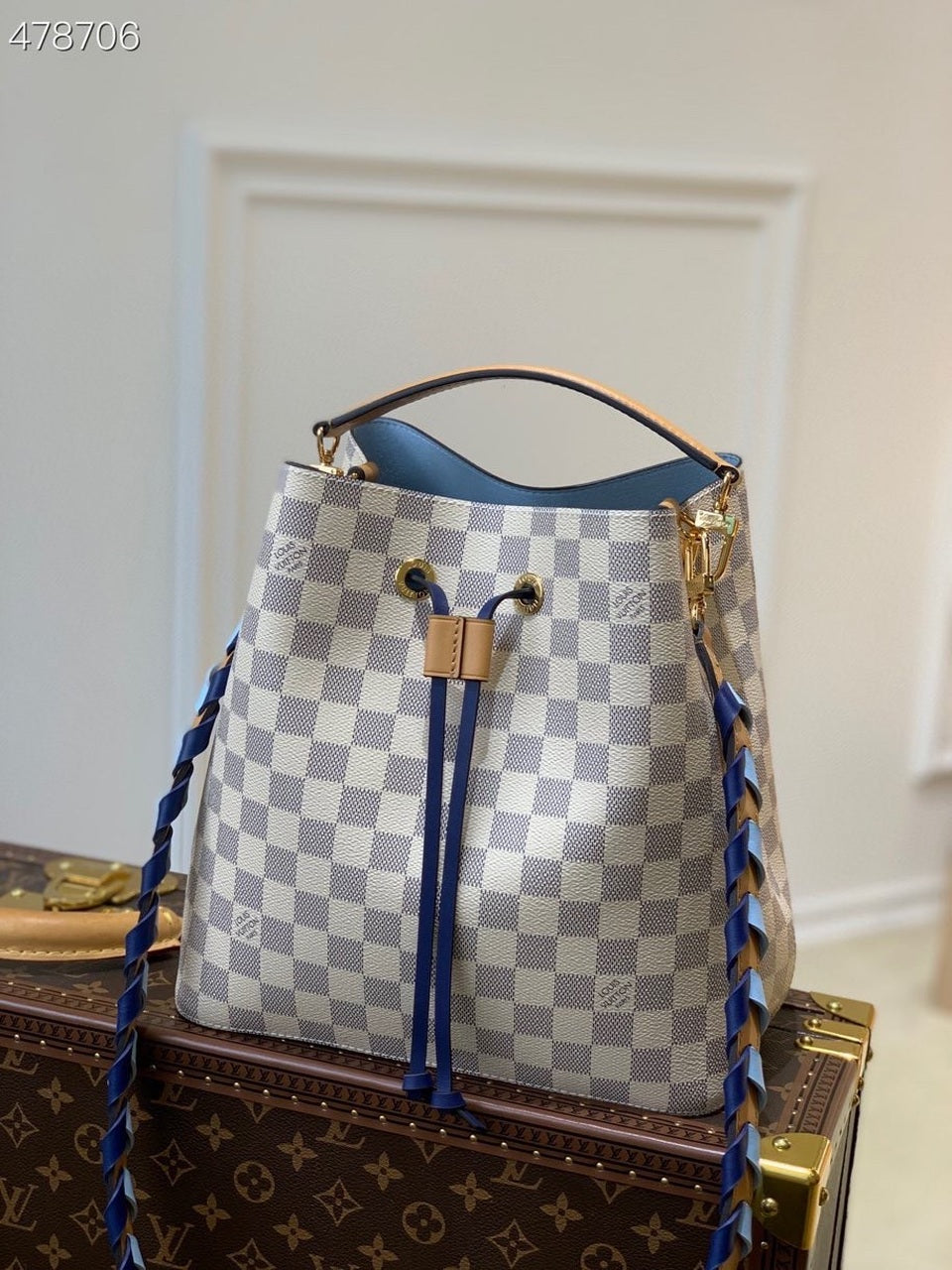 LV NeoNoe Bucket Bag MM Damier Azur Canvas 10.2in/26cm Blue For Women LV N50042