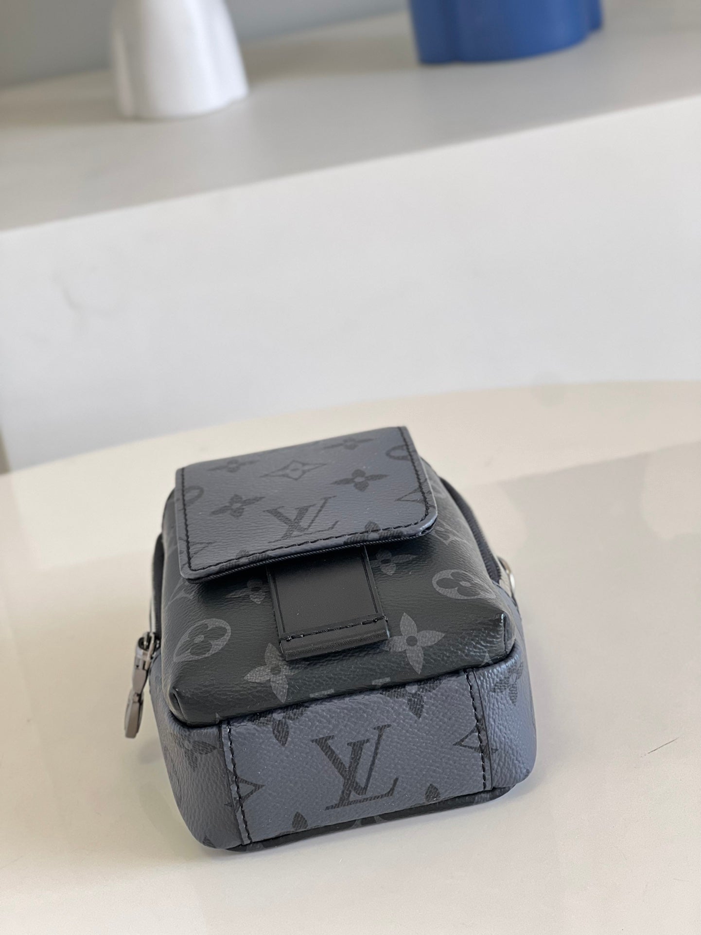 LV Double Phone Pouch Monogram Eclipse Reverse Canvas For Men, Bags, Crossbody Bags 7.1in/18cm LV M81321