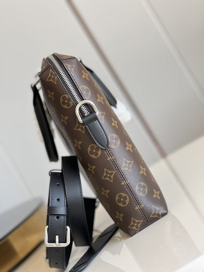 LV Porte Documents Jour Business Bag Monogram For Men, Bags, Shoulder And Crossbody Bags 14.6in/37cm LV