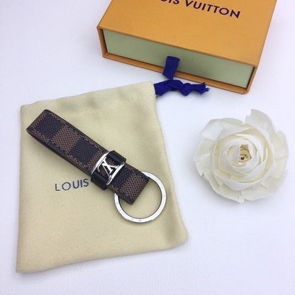 EN - Lux Keychains LUV 002