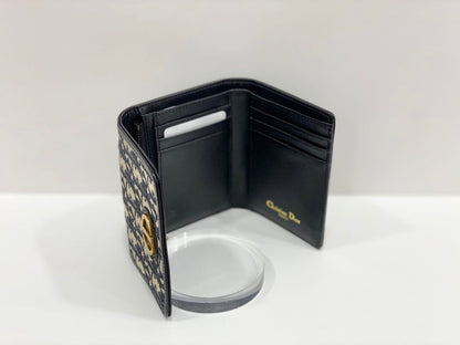 EN - New Arrival Wallet DIR 004