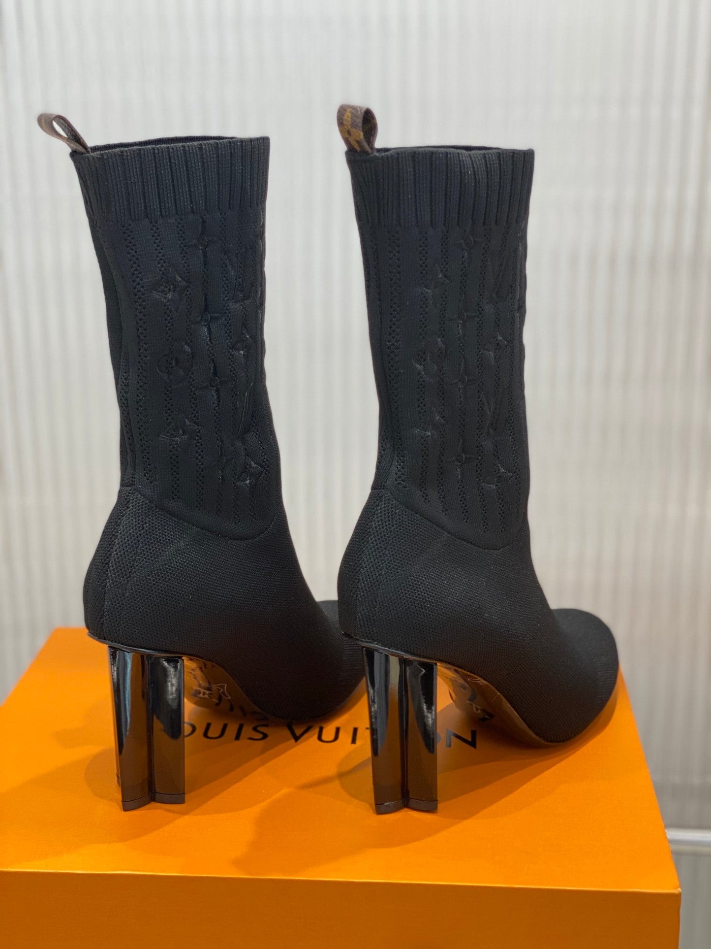 Premium  LUV BOOTS 047