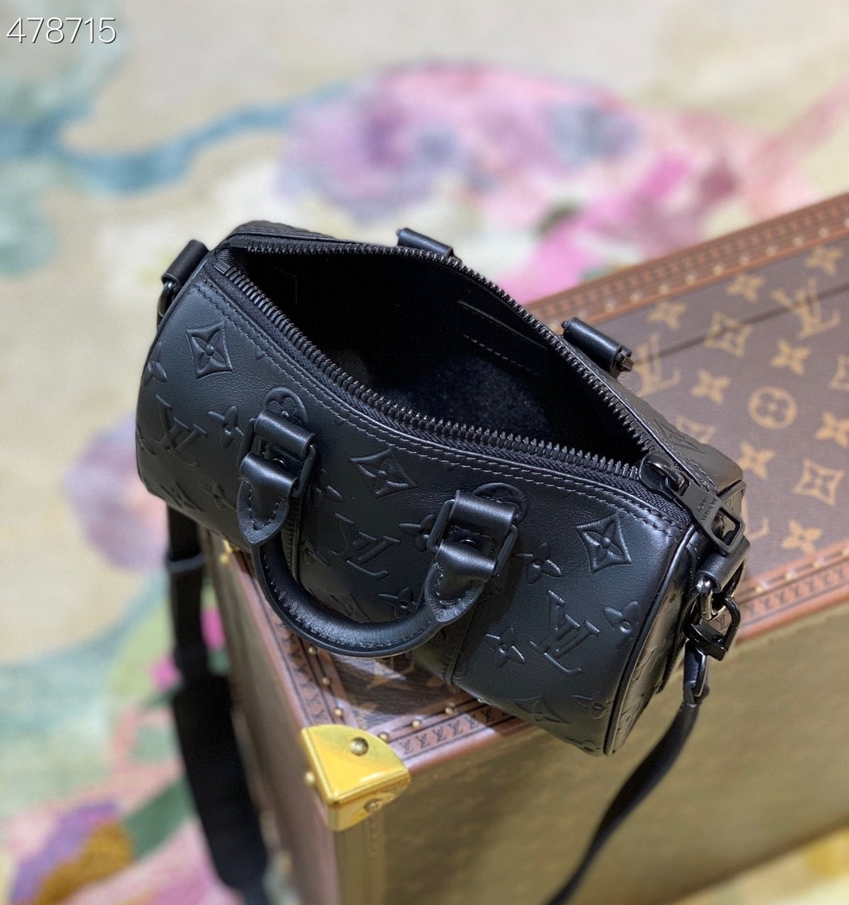 LV Keepall XS Monogram Seal Black For Women,  Shoulder And Crossbody Bags 8.3in/21cm LV M57960