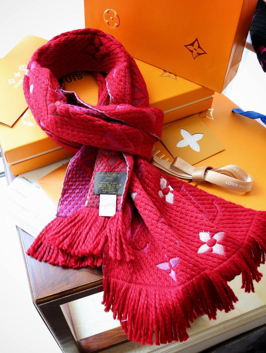 EN - Luxury LUV  Scarf 002