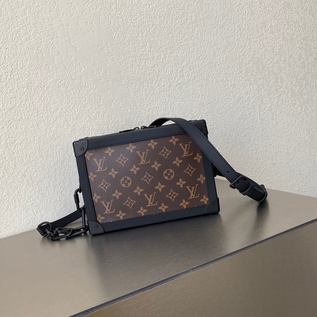 LV Soft Trunk Monogram Canvas For Men, Bags, Shoulder And Crossbody Bags 9.8in/25cm LV M45619