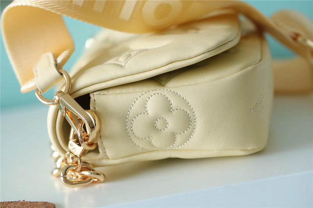 LV Wallet On Strap Bubblegram Monogram In Wallets and Small Leather Goods For Women Banane Yellow 7.9in/20cm LV M81400