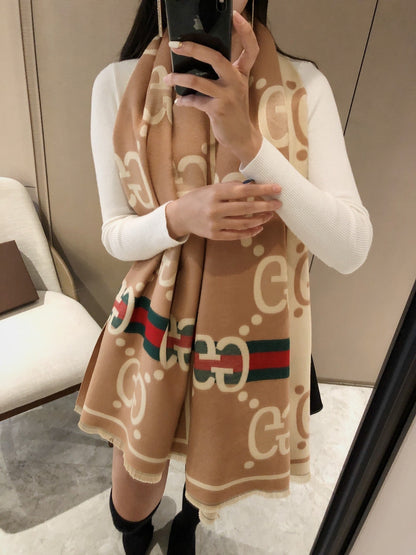 EN - Luxury GCI Scarf 031