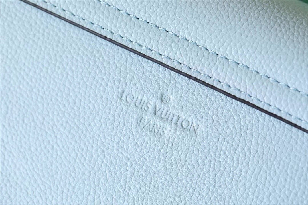 LV Lockme Tender Light Blue For Women, Women’s Handbags, Shoulder And Crossbody Bags 7.5in/19cm LV