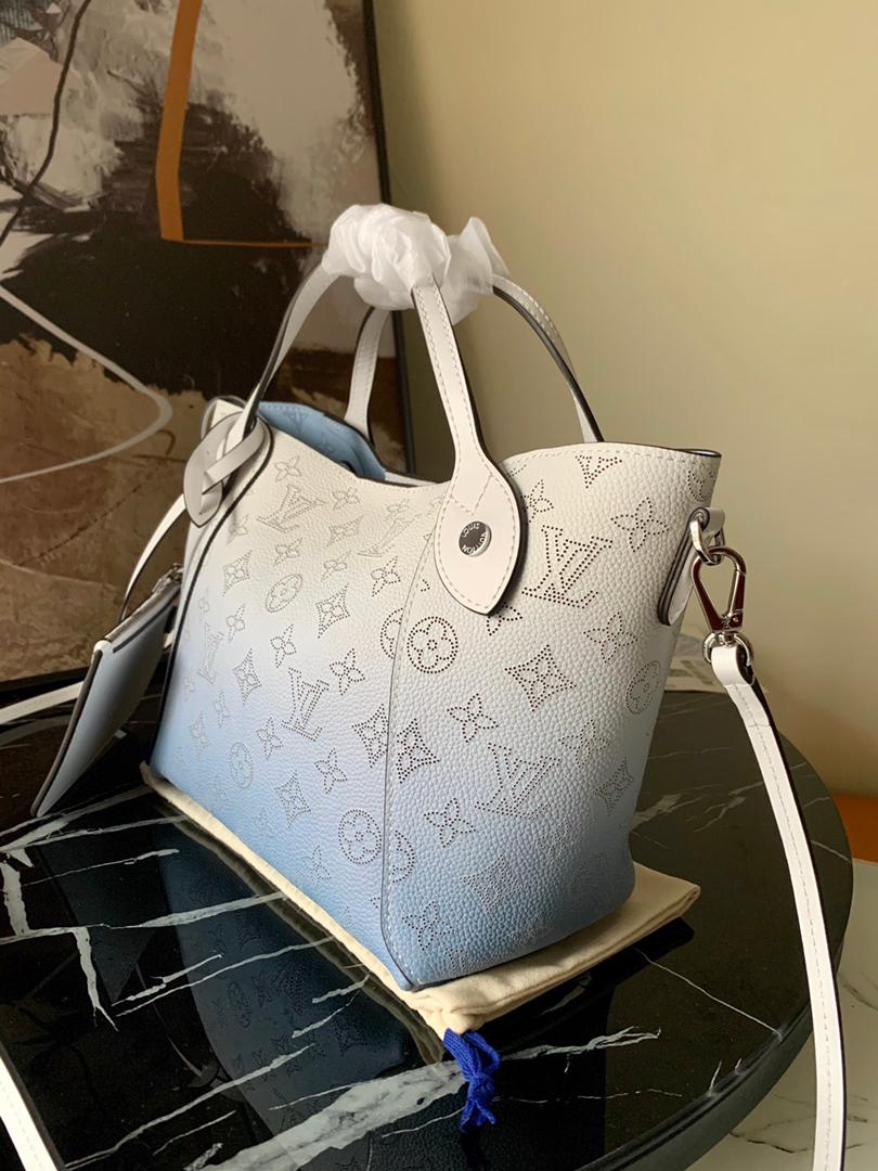 LV Hina PM Gradient Blue For Women, Women’s Handbags, Shoulder And Crossbody Bags 9in/23cm LV