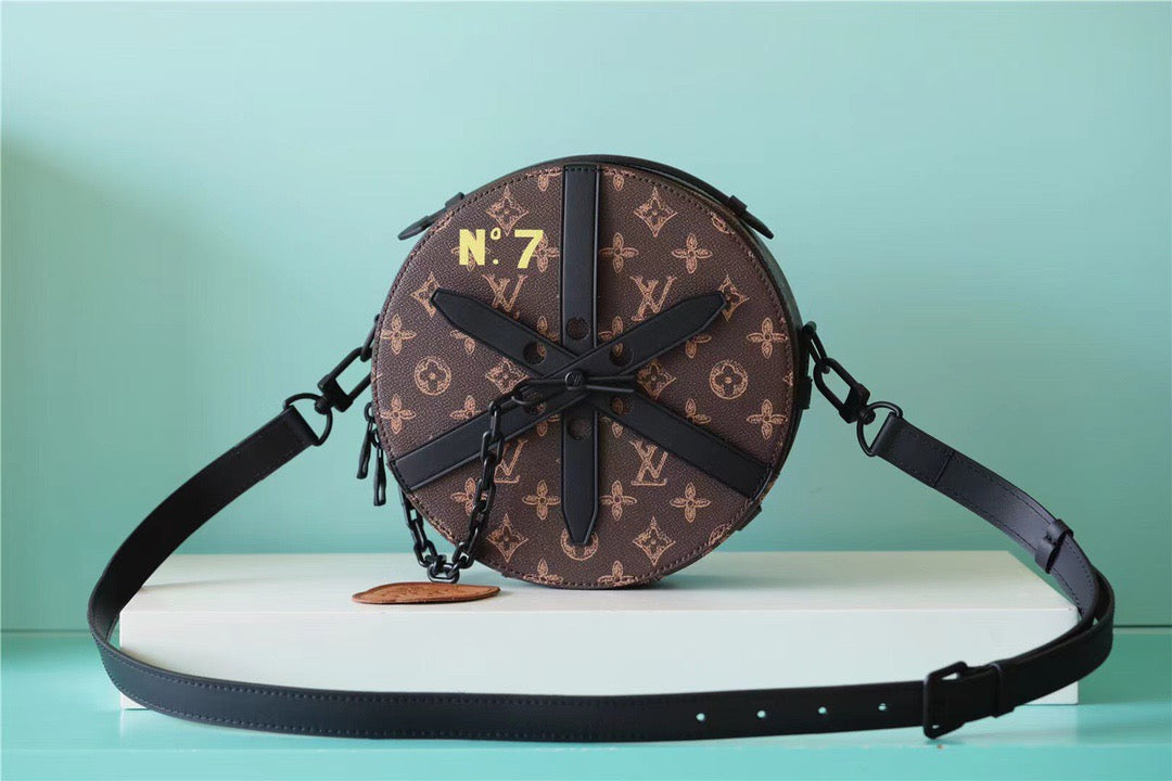 LV Wheel Box Monogram Canvas For Women, Women’s Handbags, Shoulder Bags And Crossbody Bags 9.1in/23cm LV M59706 