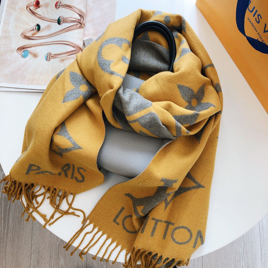 EN - Luxury LUV  Scarf 006