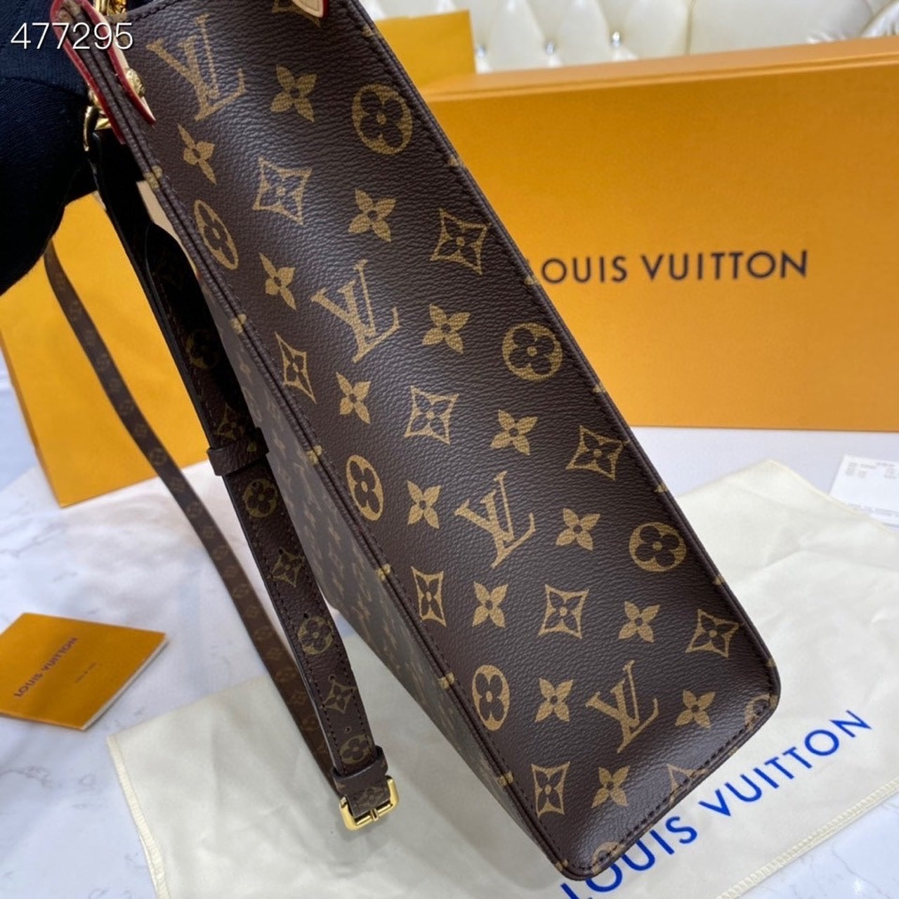 LV Sac Plat PM Monogram Canvas For Women, Women’s Handbags, Shoulder And Crossbody Bags 11.8in/30cm LV M45848