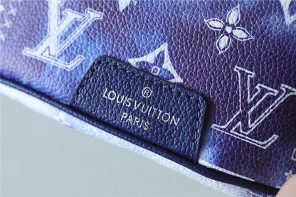 LV Discovery Bumbag PM Monogram Blue For Men, Bags, Shoulder And Crossbody Bags 17.3in/44cm LV M20587