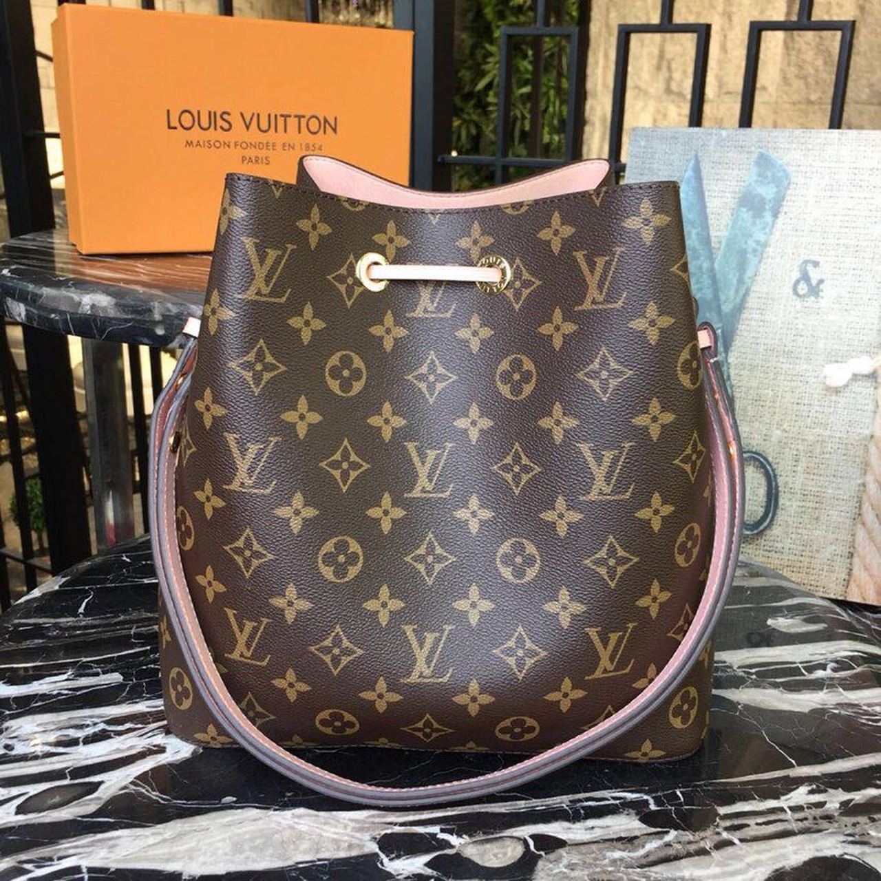 LV NeoNoe MM Bucket Bag Monogram Canvas Rose Poudre Pink For Women, WoBags, Shoulder Bags 10.2in/26cm LV M44022