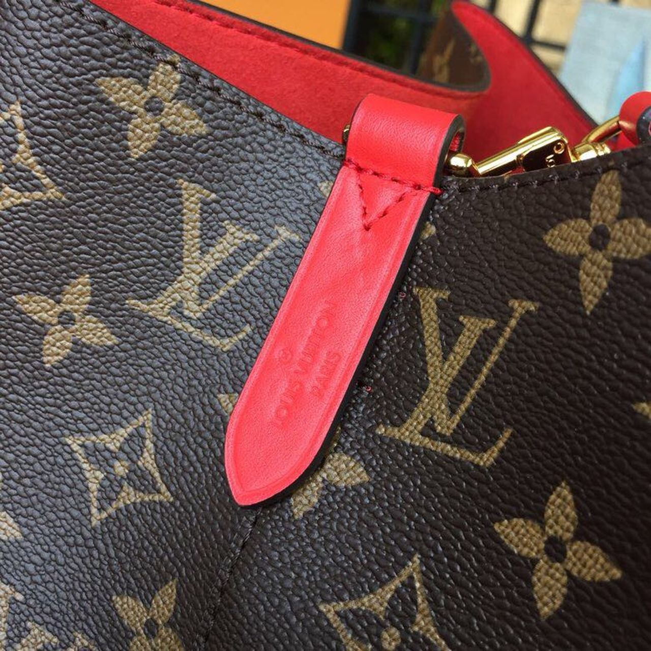 LV NeoNoe MM Bucket Bag Monogram Canvas Coquelicot Red For Women, Women’s Handbags, Shoulder And Crossbody Bags 10.2in/26cm LV M44021