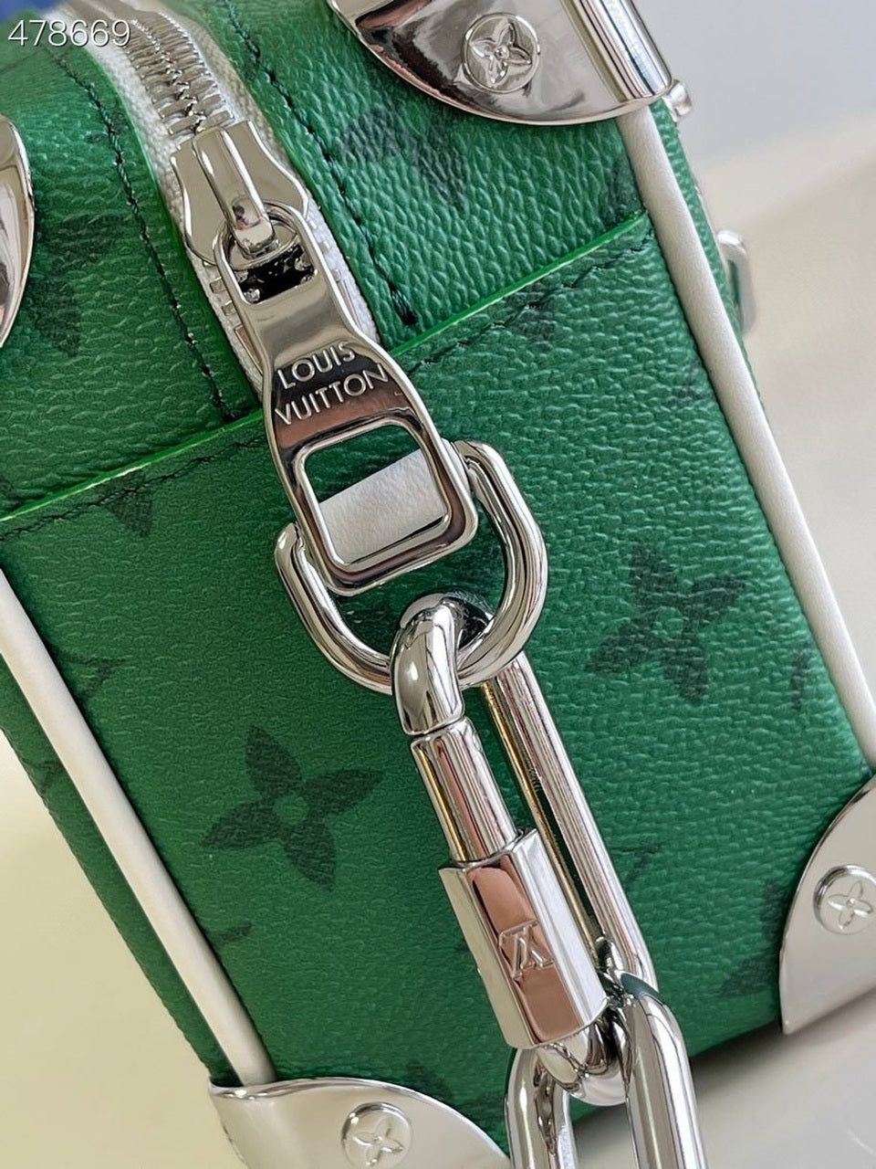 LV Mini Soft Trunk Vintage Monogram Canvas Green By Virgil Abloh For Fall-Winter, Handbags, Shoulder And Crossbody Bags 7.3in/18.5cm LV M80816