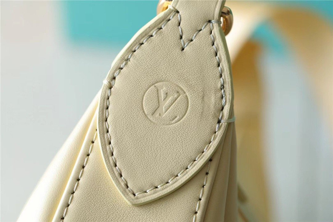 LV Over The Moon Bag Handbags For Women In Banana Yellow 10.8in/28cm LV M59823