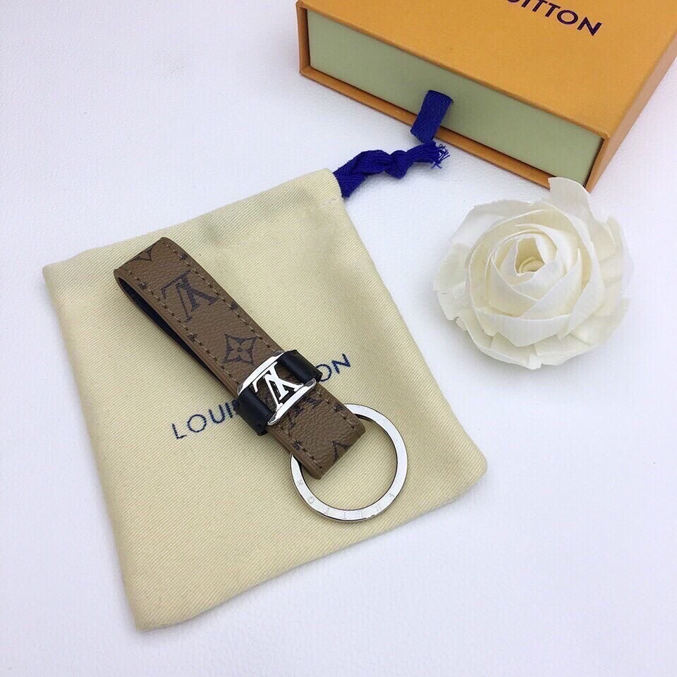 EN - Lux Keychains LUV 001